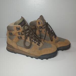 Vintage Vasque Hiking Boots Men's Size 9 Made In Korea Brown Suede Trail Boots